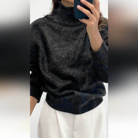 🆕Zara Knit Sweater with Buttons - Picture 4 of 8